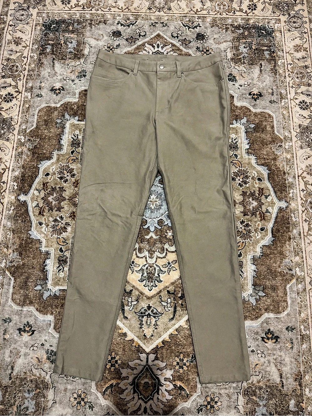 lululemon ABC Classic-Fit 5-Pocket Pant (33)